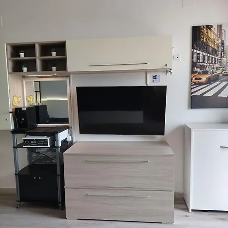 Rita's Paradise Apartment