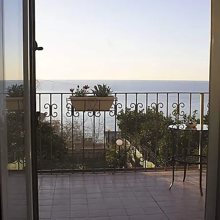 Rita's Paradise Apartment